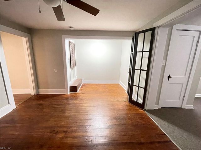 3102 Arctic Ave Apt 7, Virginia Beach, VA 23451