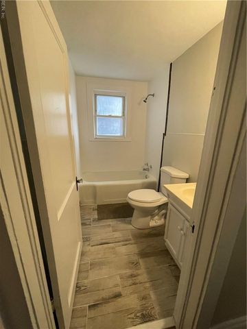 3102 Arctic Ave Apt 7, Virginia Beach, VA 23451