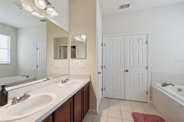 4957 PALL MALL STREET E, Kissimmee, FL 34758