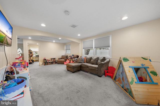 401 SHEFFIELD RD, Cherry Hill, NJ 08034