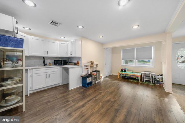 401 SHEFFIELD RD, Cherry Hill, NJ 08034