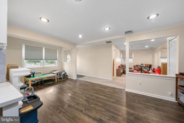 401 SHEFFIELD RD, Cherry Hill, NJ 08034