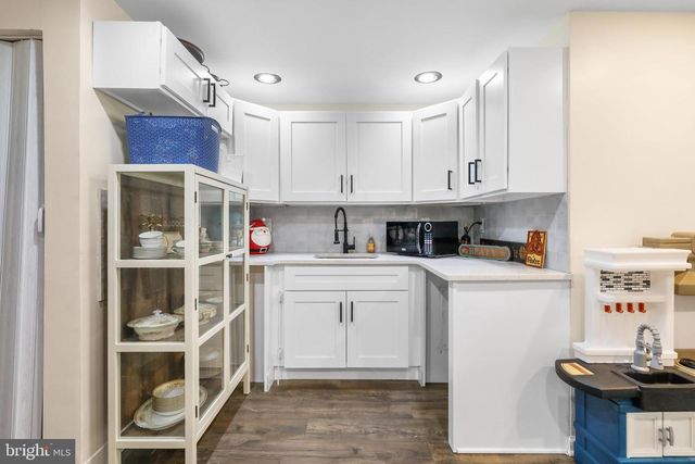 401 SHEFFIELD RD, Cherry Hill, NJ 08034