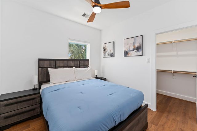 3040 Webster Street, Houston, TX 77004