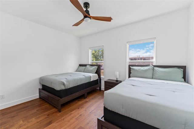 3040 Webster Street, Houston, TX 77004