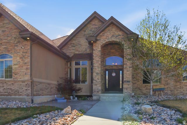 15766 S GUNSTOCK DR, Bluffdale, UT 84065