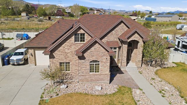 15766 S GUNSTOCK DR, Bluffdale, UT 84065