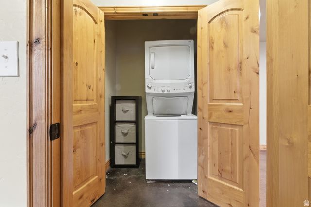 15766 S GUNSTOCK DR, Bluffdale, UT 84065