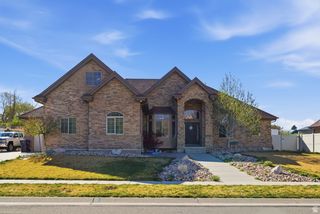 15766 S GUNSTOCK DR, Bluffdale, UT 84065