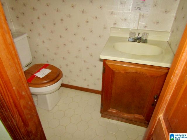 11241 WOODLAND DRIVE, Mccalla, AL 35111