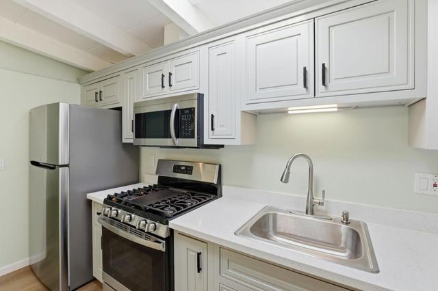 458 Rainier Drive, Salinas, CA 93906