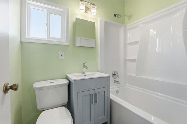 458 Rainier Drive, Salinas, CA 93906