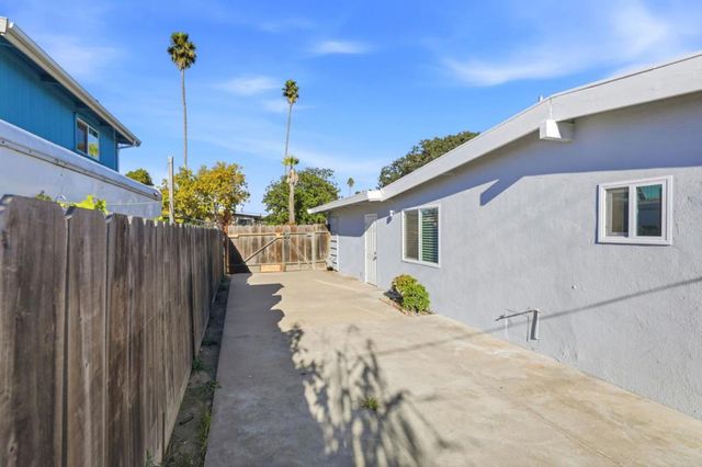 458 Rainier Drive, Salinas, CA 93906