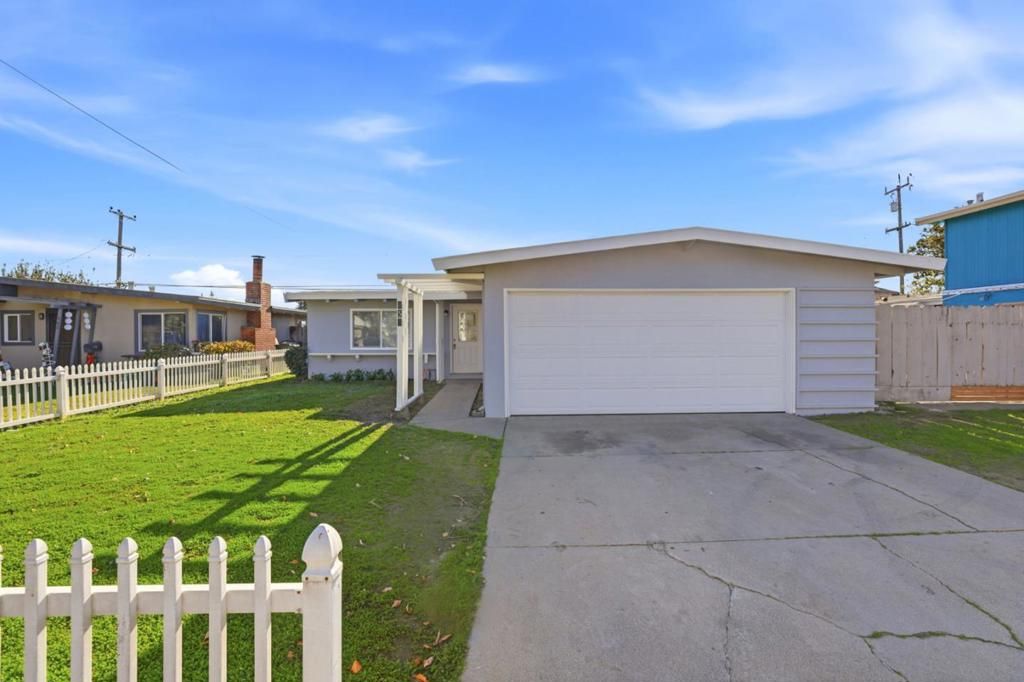 458 Rainier Drive, Salinas, CA 93906