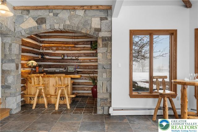 216 Merwinsburg Road, Chestnuthill Twp, PA 18330