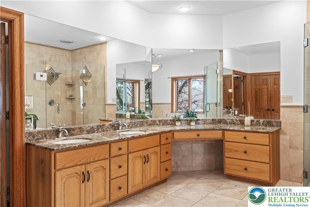 216 Merwinsburg Road, Chestnuthill Twp, PA 18330