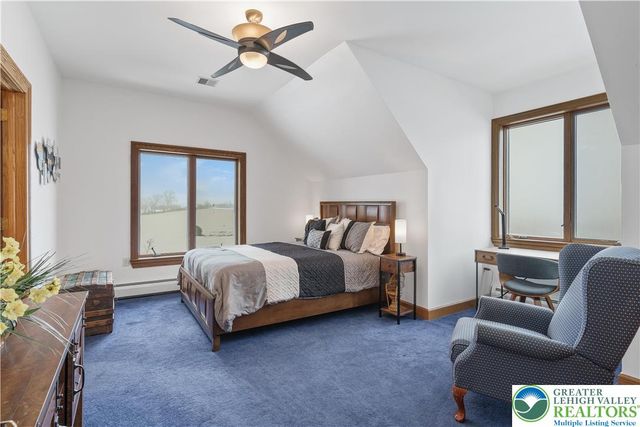 216 Merwinsburg Road, Chestnuthill Twp, PA 18330