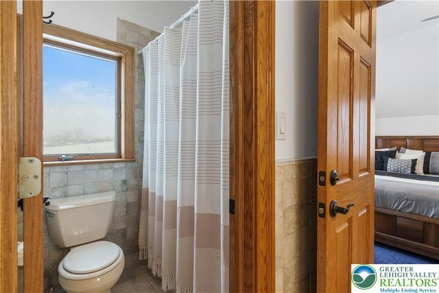 216 Merwinsburg Road, Chestnuthill Twp, PA 18330