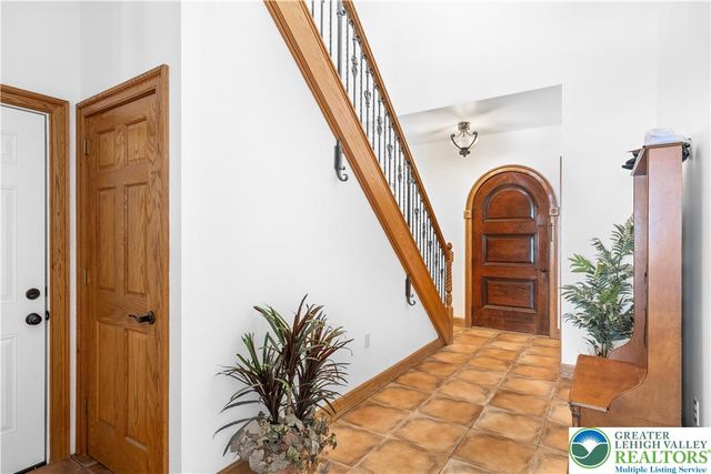 216 Merwinsburg Road, Chestnuthill Twp, PA 18330