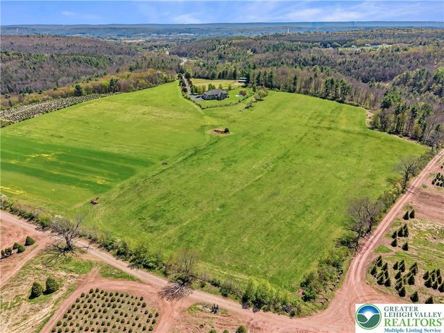 216 Merwinsburg Road, Chestnuthill Twp, PA 18330
