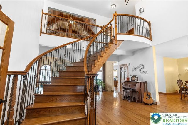 216 Merwinsburg Road, Chestnuthill Twp, PA 18330