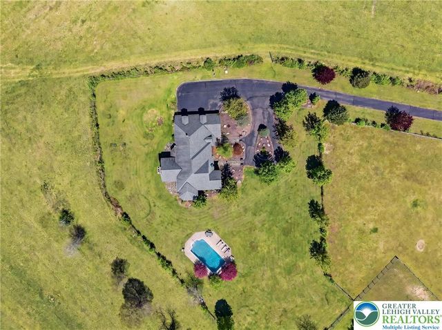 216 Merwinsburg Road, Chestnuthill Twp, PA 18330