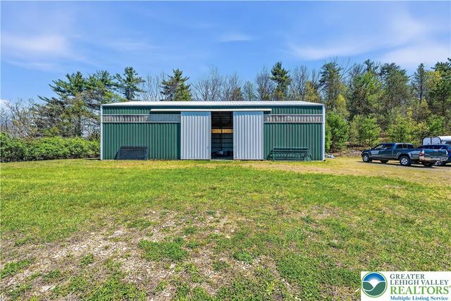 216 Merwinsburg Road, Chestnuthill Twp, PA 18330