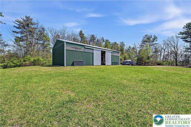 216 Merwinsburg Road, Chestnuthill Twp, PA 18330