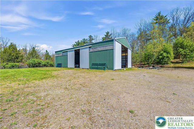 216 Merwinsburg Road, Chestnuthill Twp, PA 18330