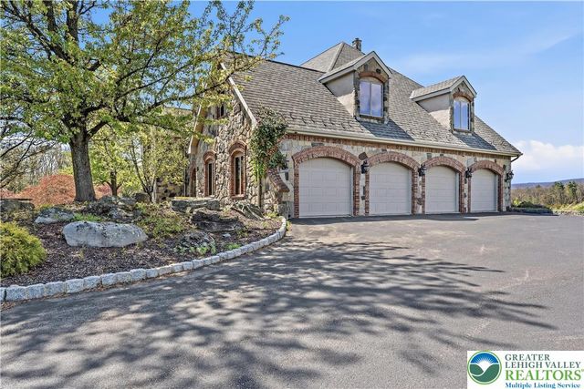216 Merwinsburg Road, Chestnuthill Twp, PA 18330