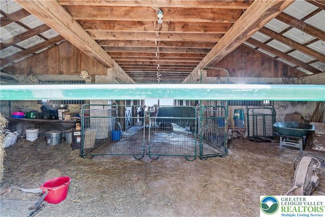216 Merwinsburg Road, Chestnuthill Twp, PA 18330
