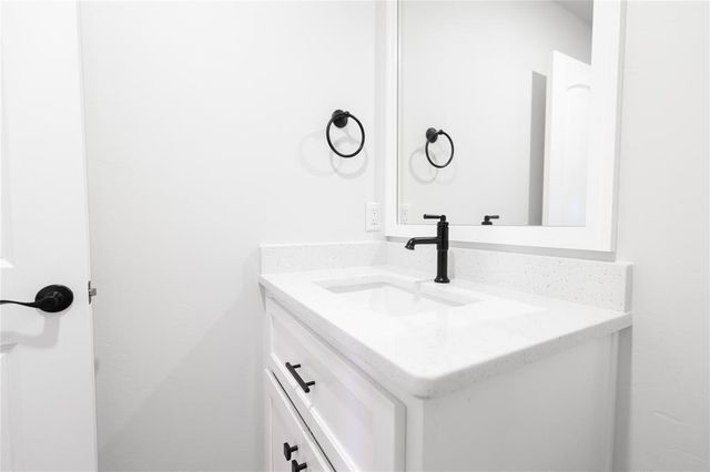 3025 Arbor Hill Drive, Edmond, OK 73034