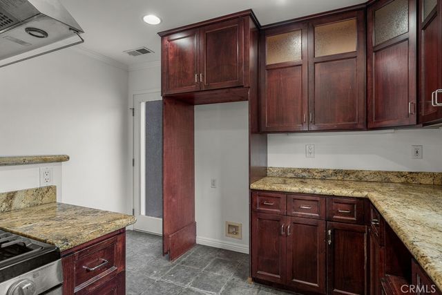 5451 E Daggett, Long Beach, CA 90815