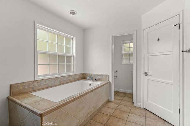 5451 E Daggett, Long Beach, CA 90815