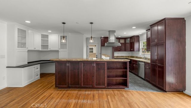 5451 E Daggett, Long Beach, CA 90815