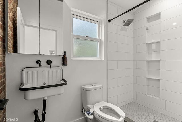 5451 E Daggett, Long Beach, CA 90815