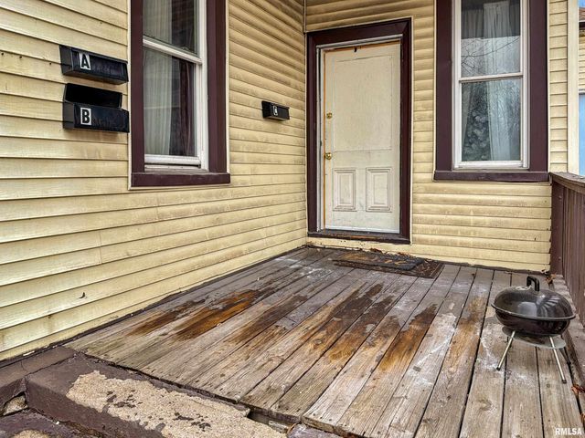 1003 NE MONROE Street, Peoria, IL 61603