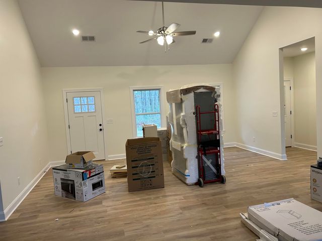 190 CHARIOT LN, Savannah, TN 38372