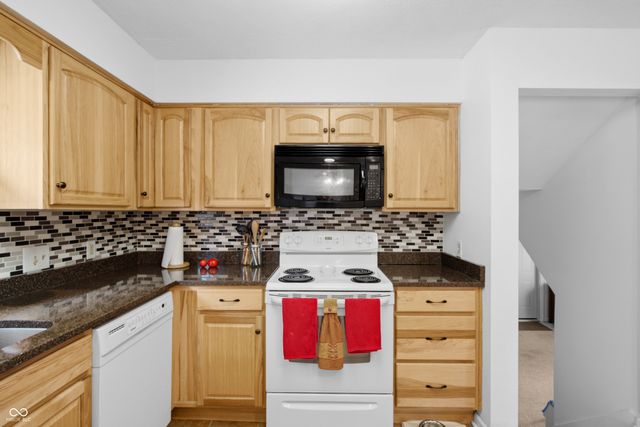 2361 W Brookdale Drive, Columbus, IN 47201