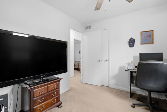 2361 W Brookdale Drive, Columbus, IN 47201