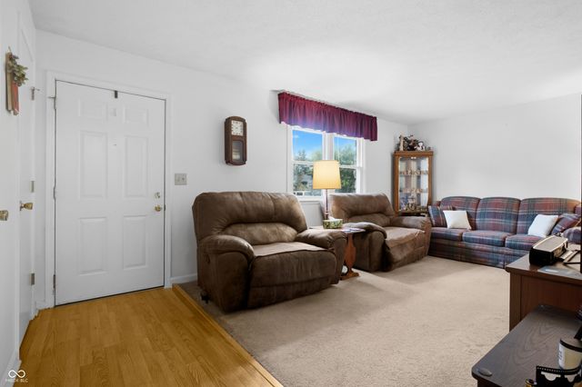 2361 W Brookdale Drive, Columbus, IN 47201