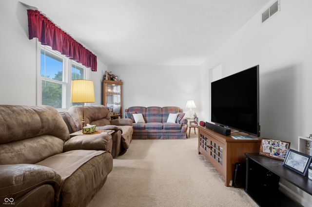 2361 W Brookdale Drive, Columbus, IN 47201