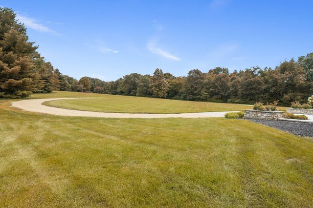 318 S Farm Road 193, Springfield, MO 65809