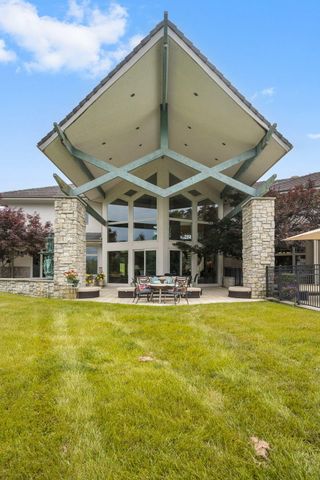 318 S Farm Road 193, Springfield, MO 65809