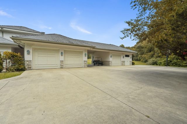 318 S Farm Road 193, Springfield, MO 65809