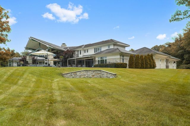 318 S Farm Road 193, Springfield, MO 65809