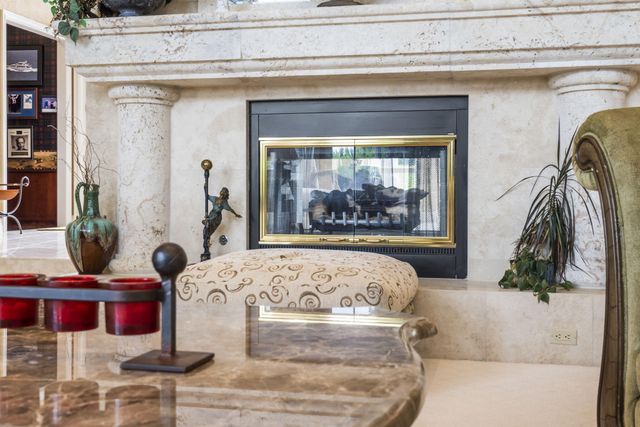 318 S Farm Road 193, Springfield, MO 65809