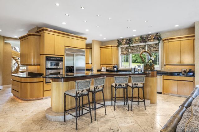 318 S Farm Road 193, Springfield, MO 65809