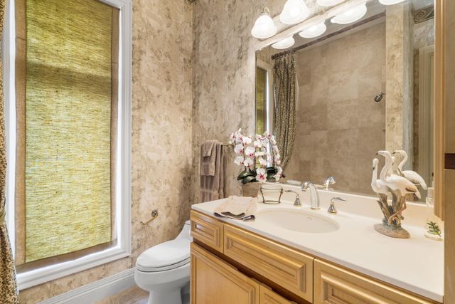 318 S Farm Road 193, Springfield, MO 65809