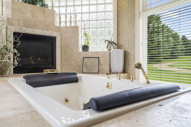 318 S Farm Road 193, Springfield, MO 65809